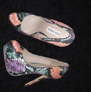 Steve Madden 5/12 inch heels